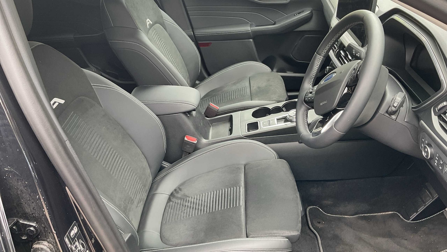 Used Ford Kuga 2024 for sale - 76192105: Photo 13