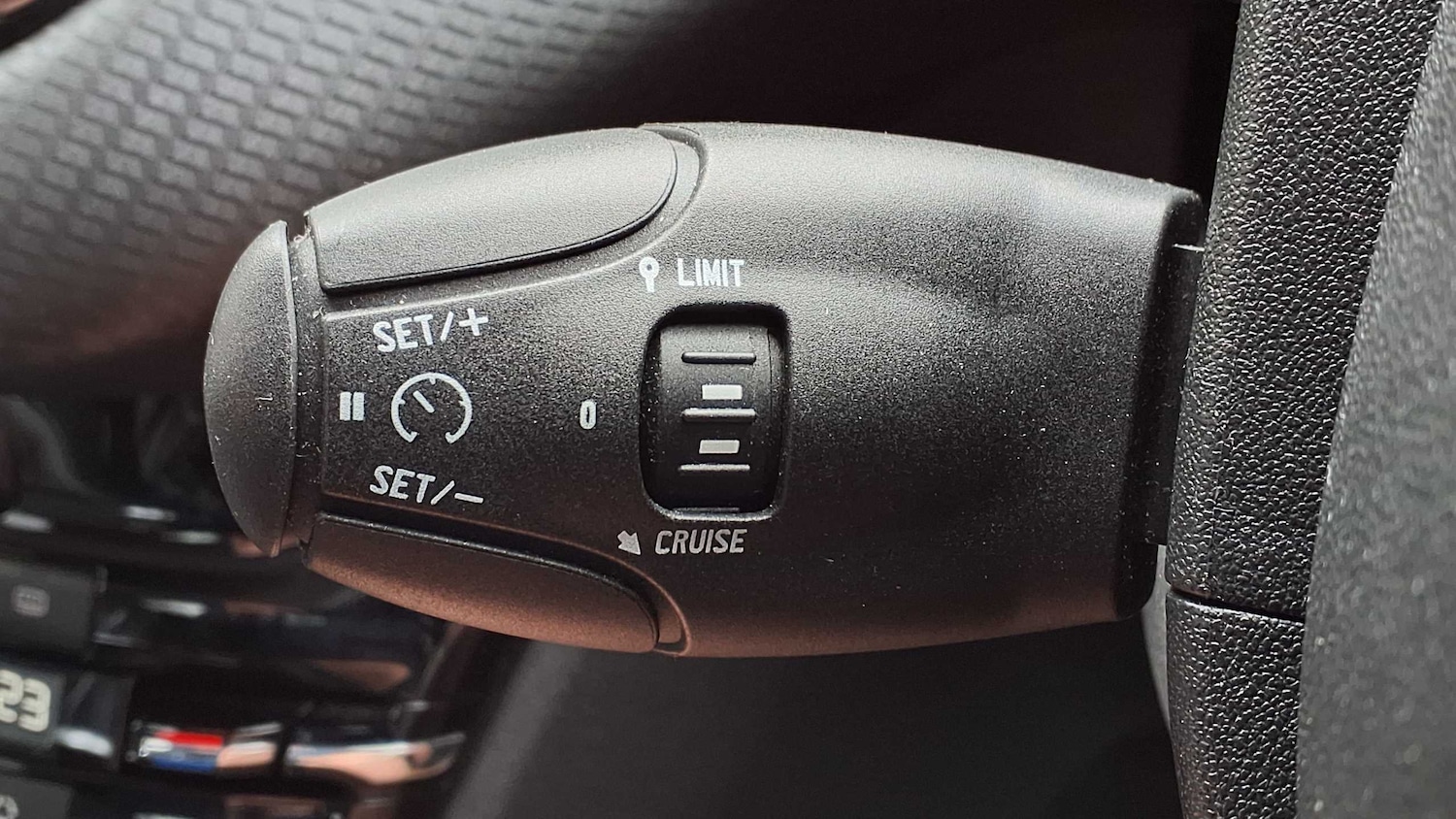 Used Peugeot 2008 2019 for sale - 76553087: Photo 27