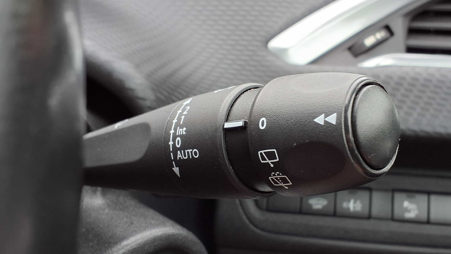 Used Peugeot 2008 2019 for sale - 76553087: Photo 29