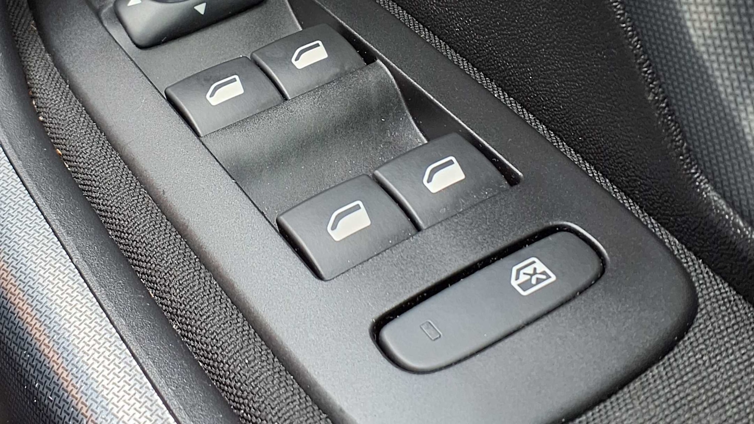 Used Peugeot 2008 2019 for sale - 76553087: Photo 32