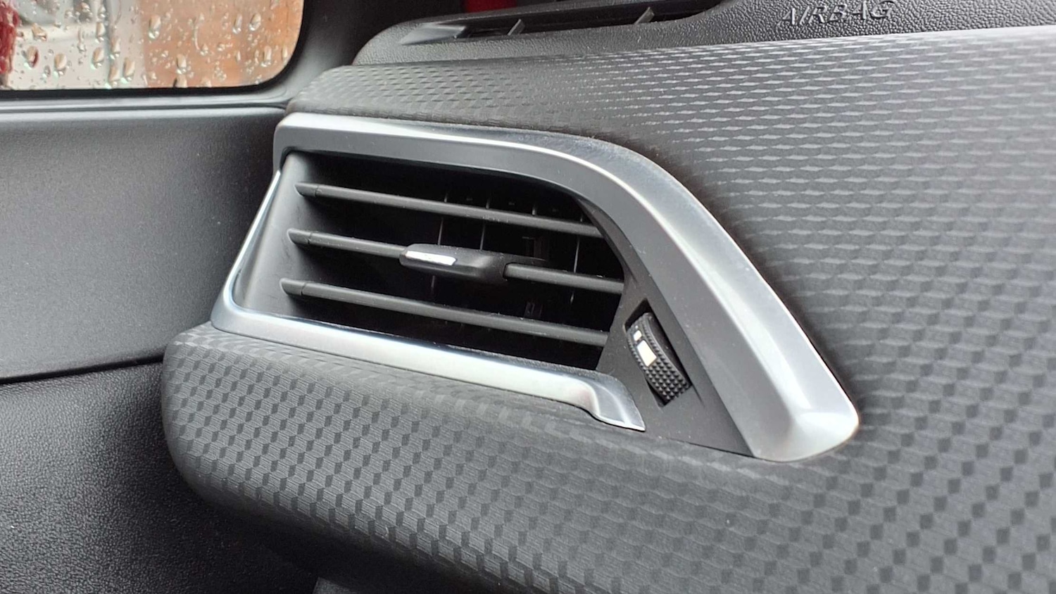 Used Peugeot 2008 2019 for sale - 76553087: Photo 33