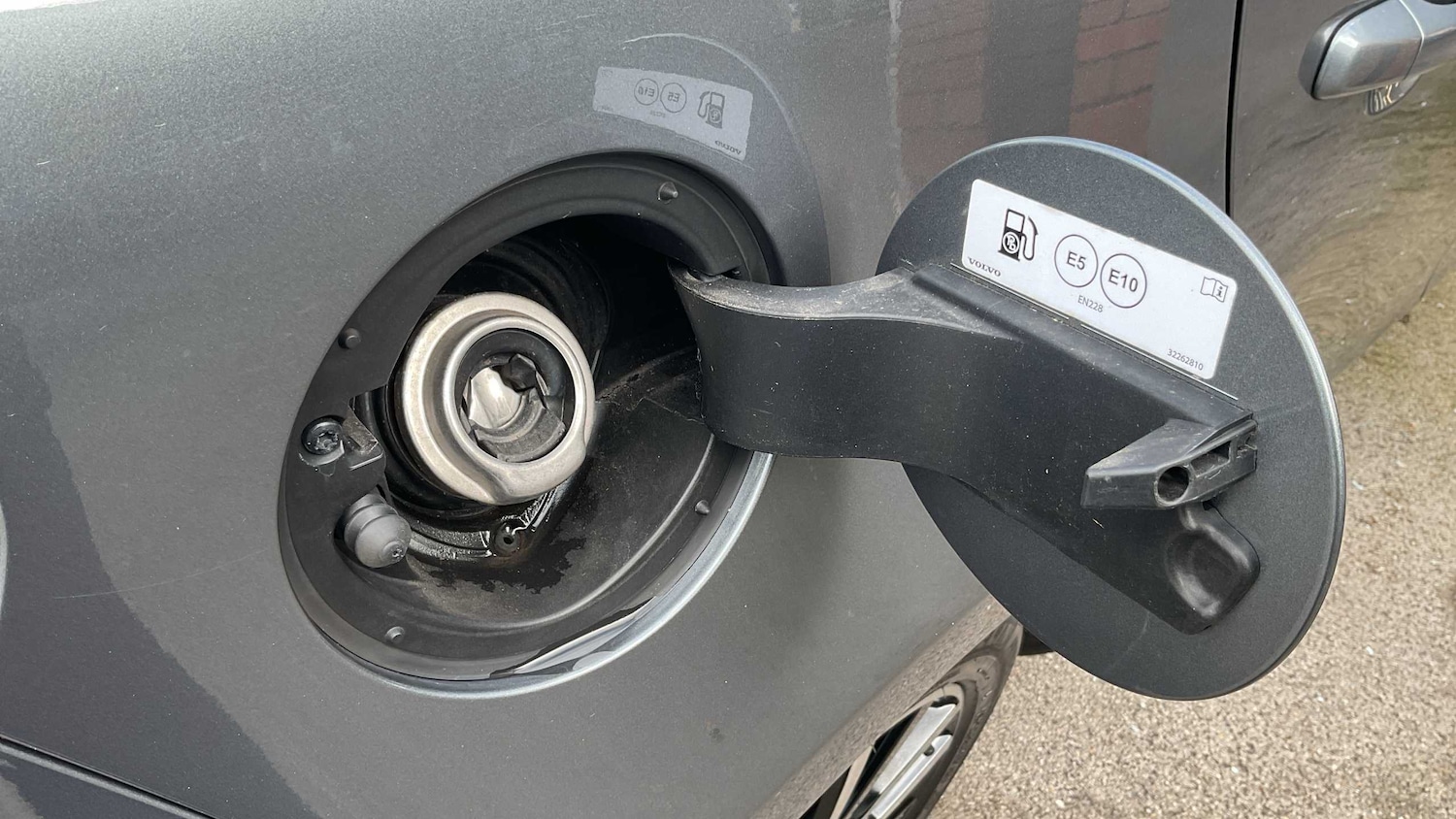 Used Volvo V40 2019 for sale - 76015858: Photo 14