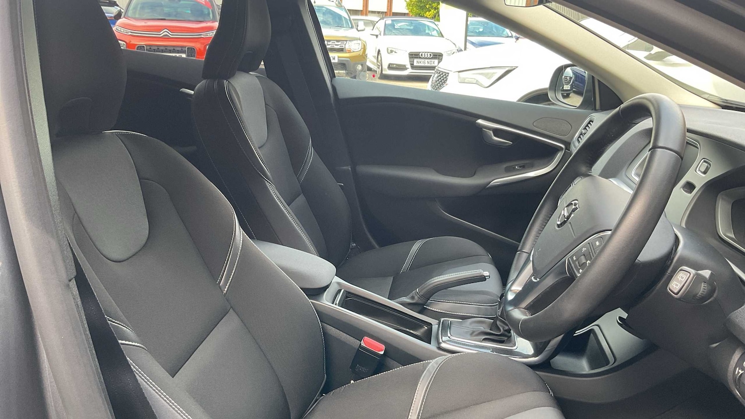 Used Volvo V40 2019 for sale - 76015858: Photo 16