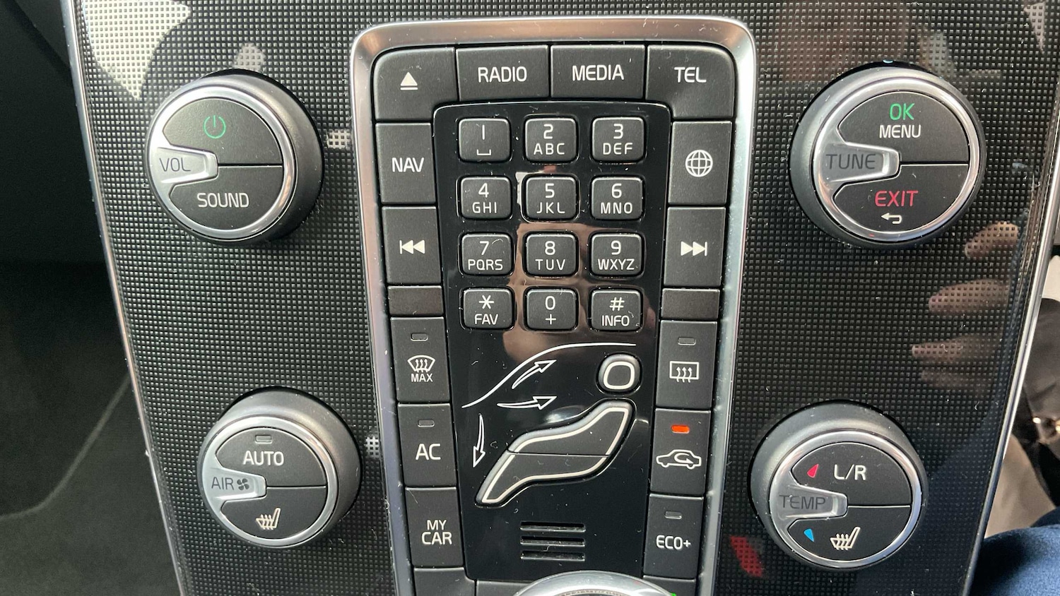 Used Volvo V40 2019 for sale - 76015858: Photo 27