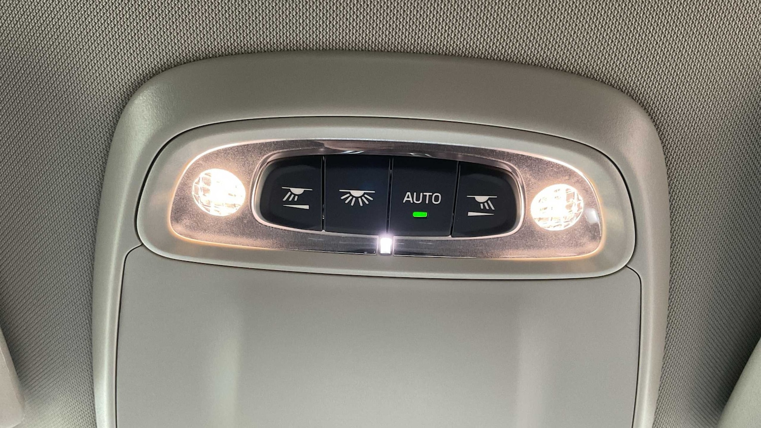 Used Volvo V40 2019 for sale - 76015858: Photo 34