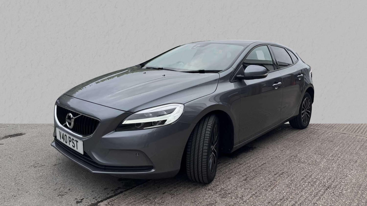 Used Volvo V40 2019 for sale - 76015858: Photo 4