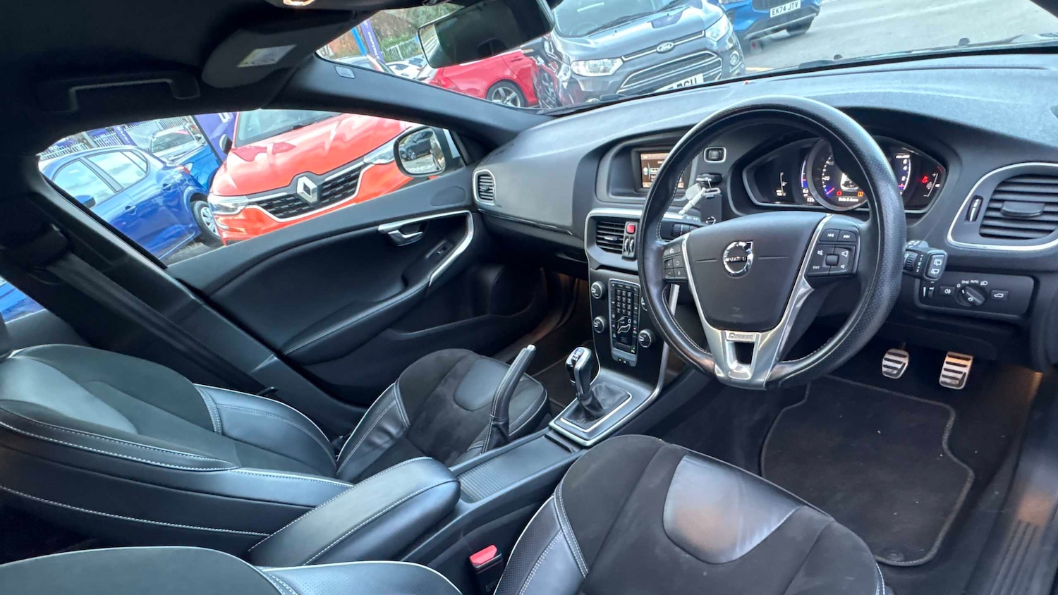 Used Volvo V40 2019 for sale - 76774055: Photo 17