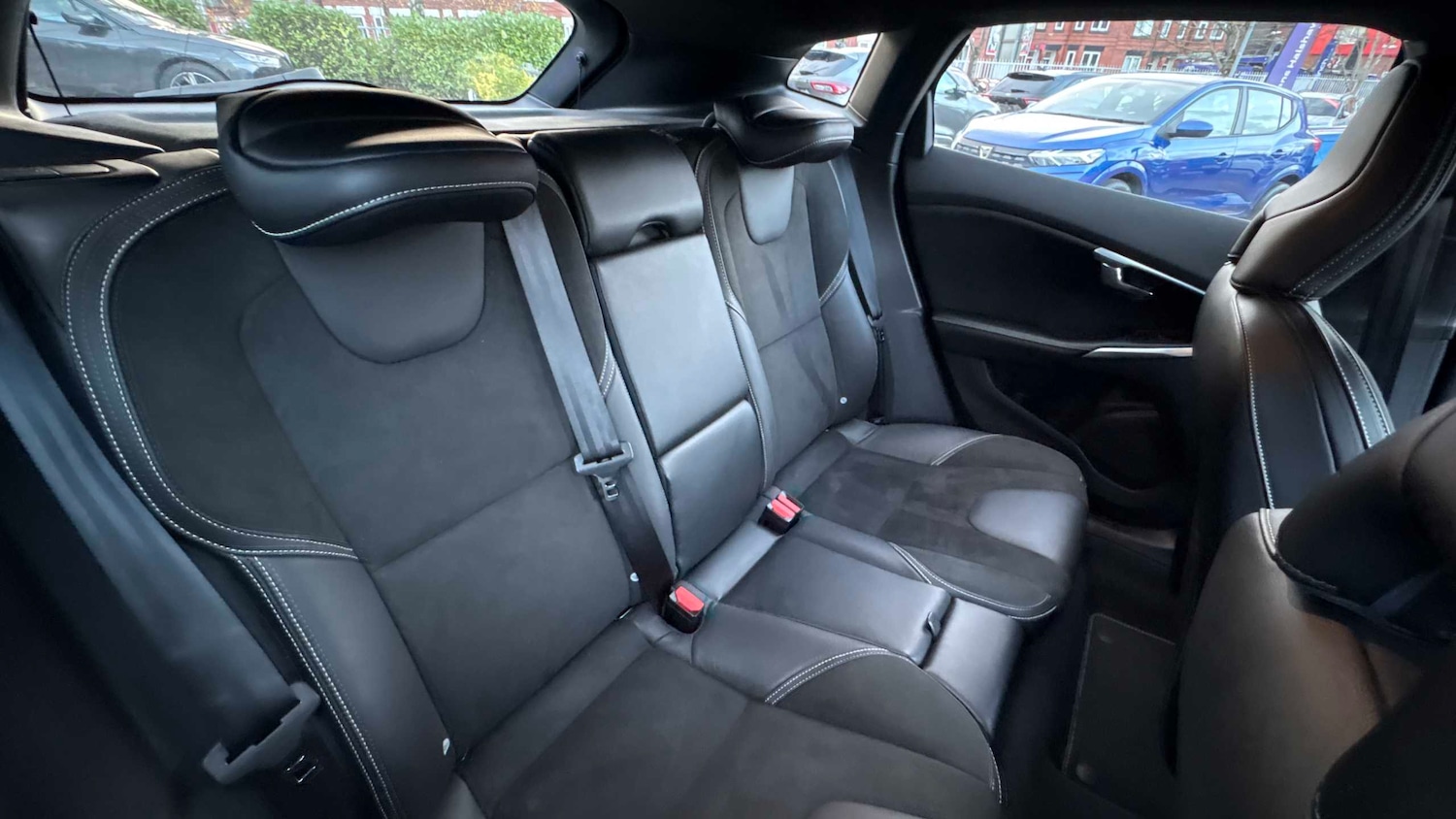 Used Volvo V40 2019 for sale - 76774055: Photo 18