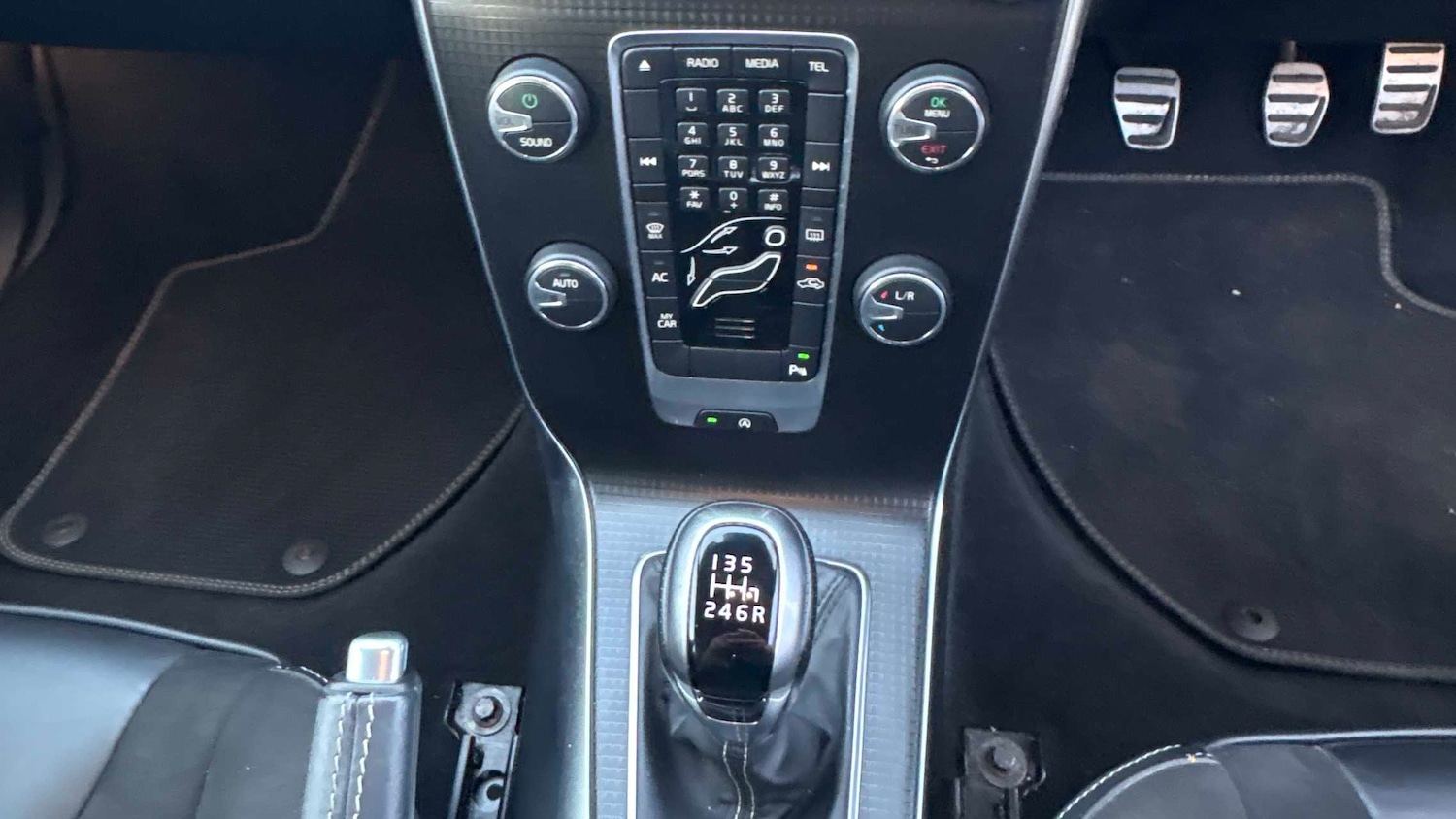 Used Volvo V40 2019 for sale - 76774055: Photo 21