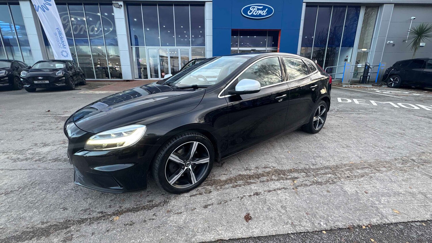 Used Volvo V40 2019 for sale - 76774055: Photo 30