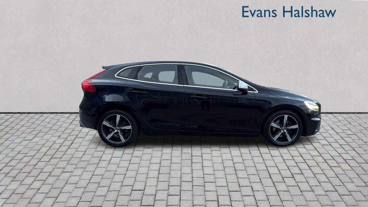 Used Volvo V40 2019 for sale - 76774055: Photo 6
