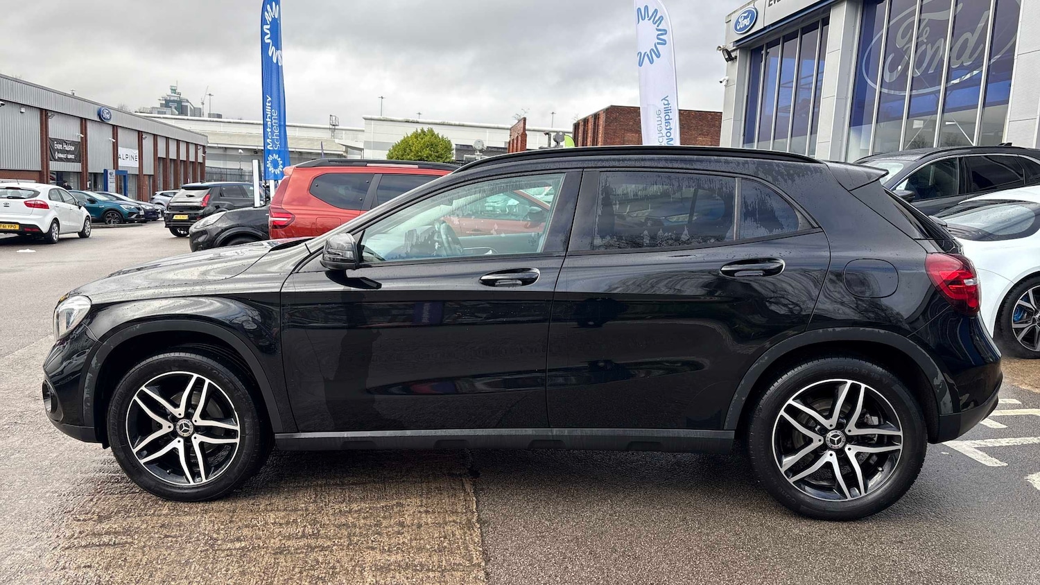 Used Mercedes-Benz GLA 2019 for sale - 77577263: Photo 3