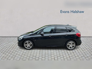 Used BMW 2 Series 2018 for sale - 76170164: Photo