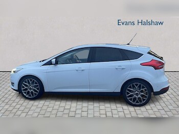 Used Ford Focus 2015 for sale - 76475891: Photo