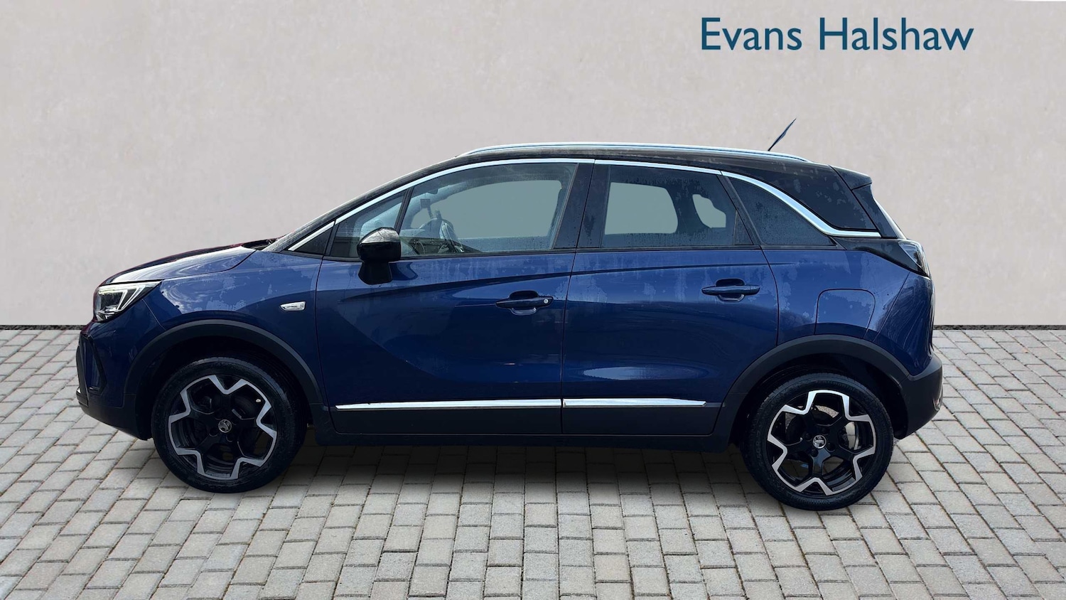 Used Vauxhall Crossland 2022 for sale - 77219613: Photo 2