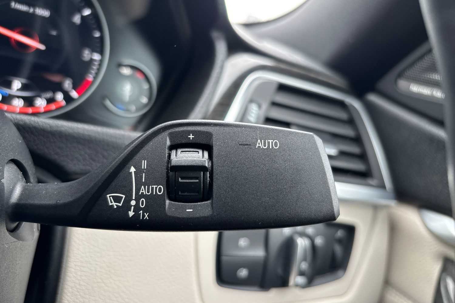 Used BMW 4 Series 2017 for sale - 76286252: Photo 19