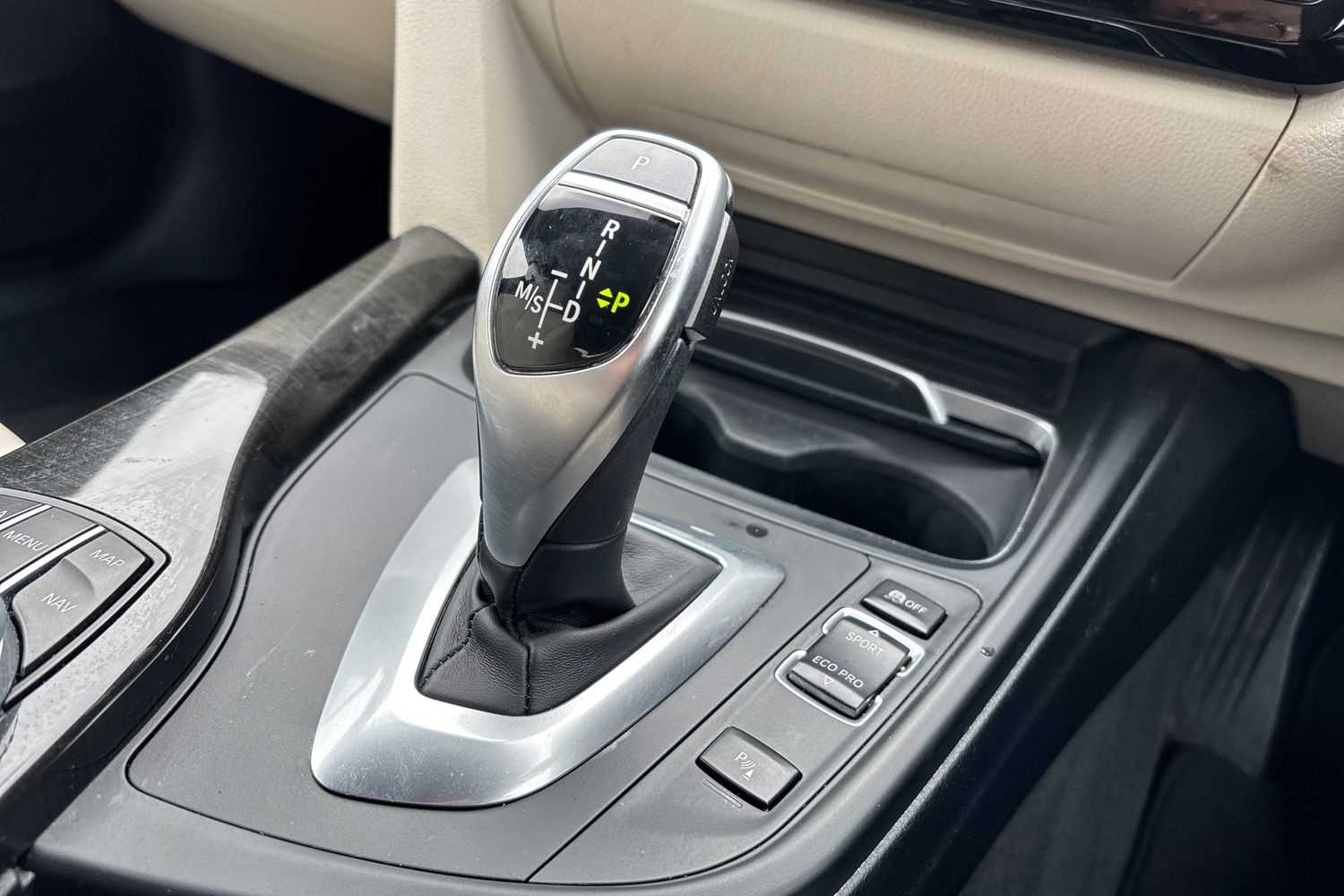 Used BMW 4 Series 2017 for sale - 76286252: Photo 35