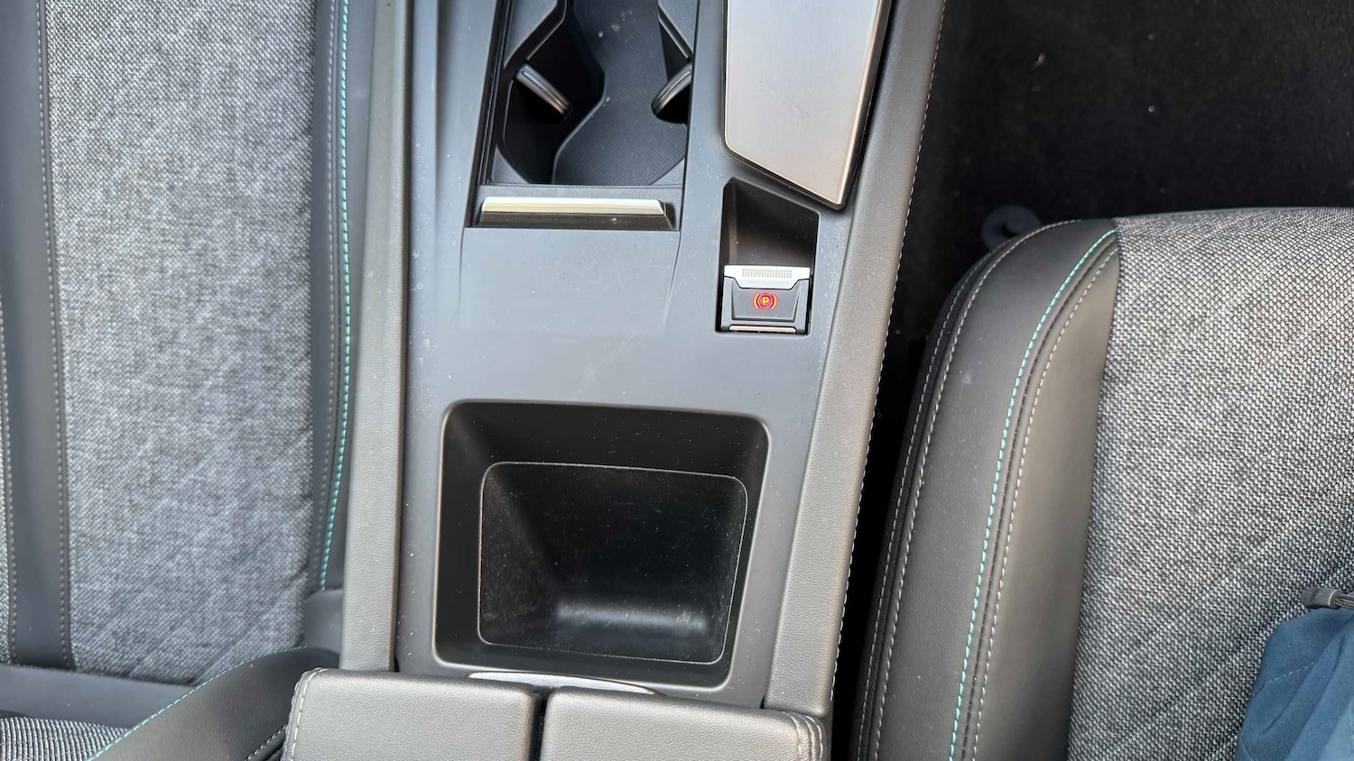 Used Peugeot 408 2024 for sale - 77638508: Photo 16