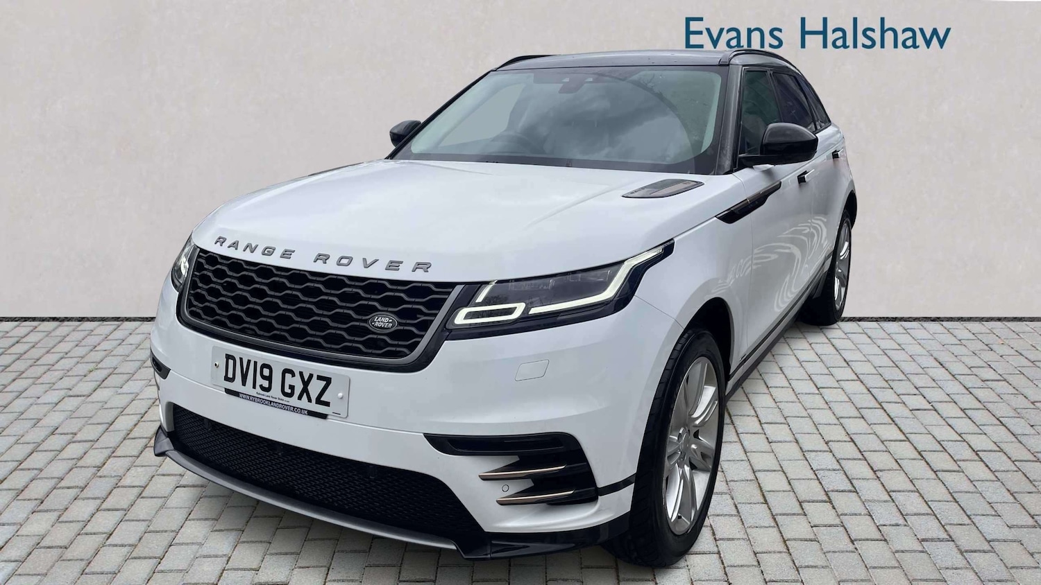 Used Land Rover Range Rover Velar 2019 for sale - 78118663: Photo 2