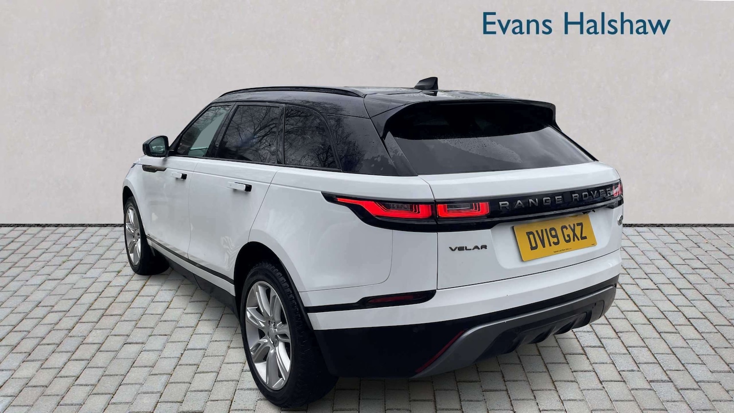 Used Land Rover Range Rover Velar 2019 for sale - 78118663: Photo 3