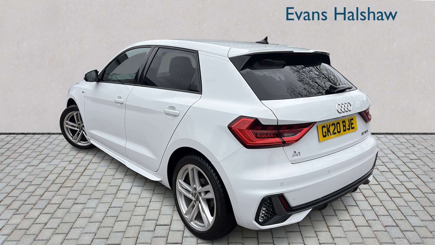 Used Audi A1 2020 for sale - 77810994: Photo 2