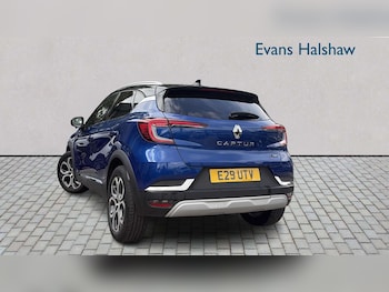 Used Renault Captur 2023 for sale - 79364631: Photo