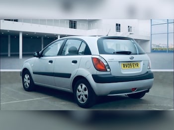 Used Kia Rio 2009 for sale - 77080434: Photo