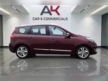 Used Renault Grand Scenic 2013 for sale - 79186685: Photo