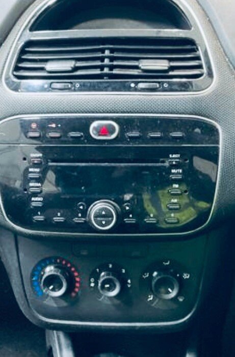 Used Fiat Punto 2014 for sale - 76604605: Photo 4