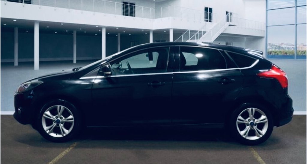 Used Ford Focus 2011 for sale - 76934640: Photo 5