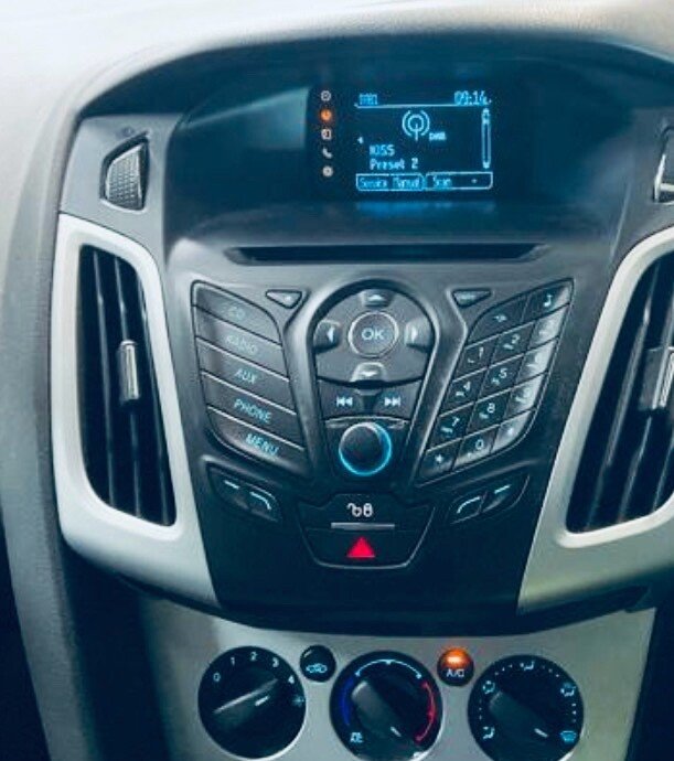 Used Ford Focus 2011 for sale - 76934640: Photo 8