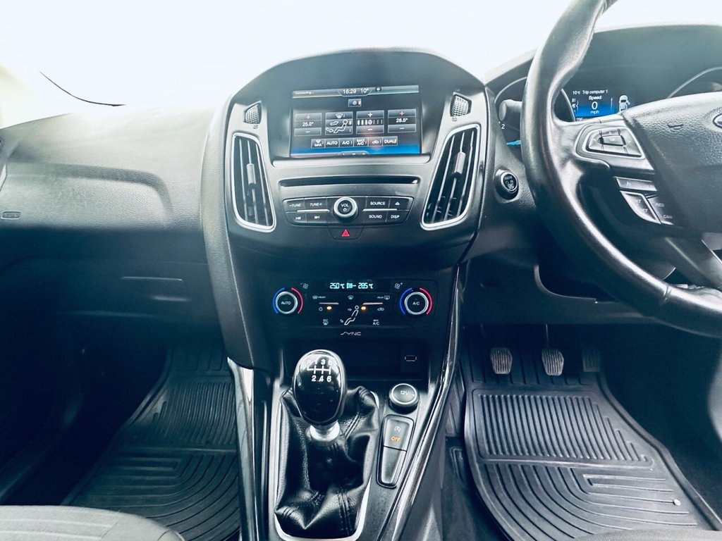 Used Ford Focus 2015 for sale - 77835740: Photo 15