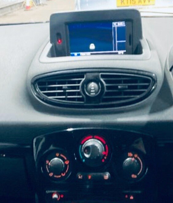 Used Renault Clio 2012 for sale - 76604904: Photo 9