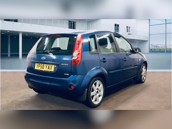 Used Ford Fiesta 2009 for sale - 77052642: Photo