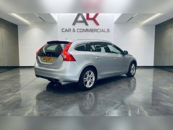 Used Volvo V60 2012 for sale - 78612118: Photo