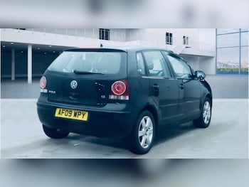 Used Volkswagen Polo 2009 for sale - 77457601: Photo