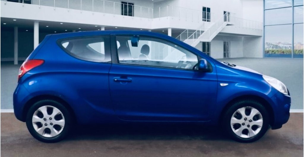 Used Hyundai i20 2010 for sale - 76751144: Photo 4