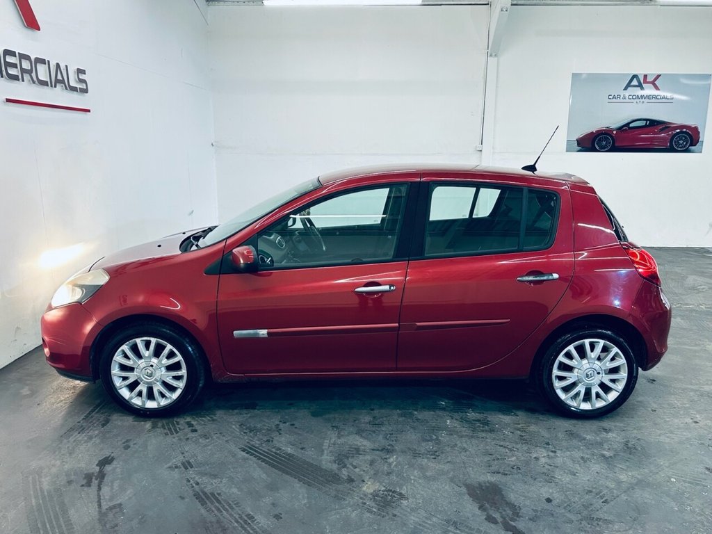 Used Renault Clio 2010 for sale - 77571438: Photo 19