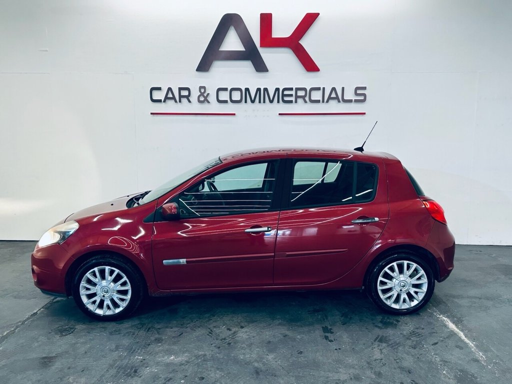Used Renault Clio 2010 for sale - 77571438: Photo 4
