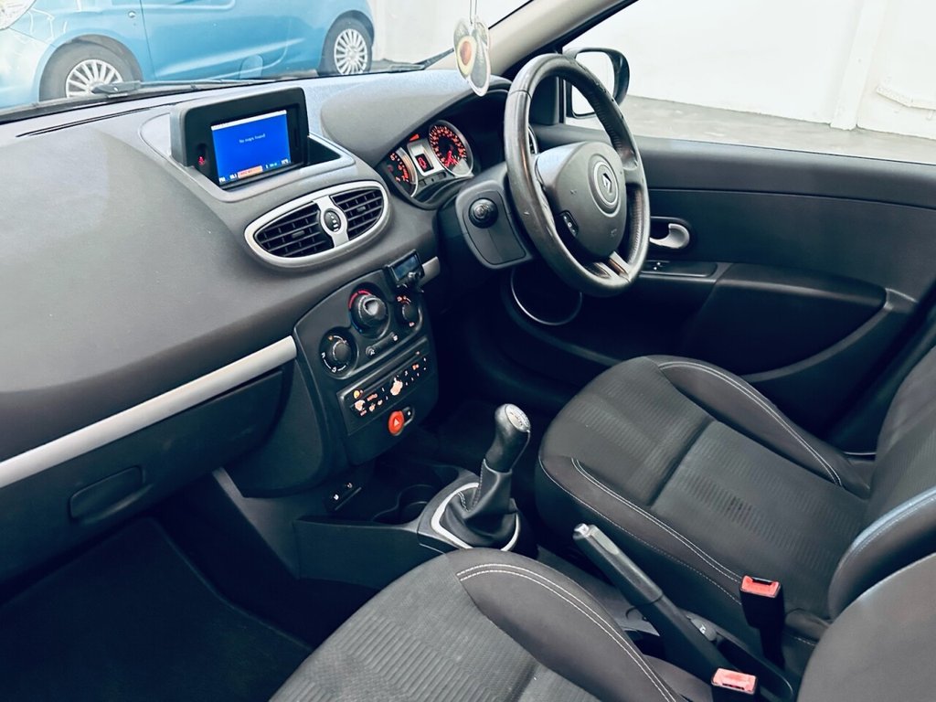 Used Renault Clio 2010 for sale - 77571438: Photo 8