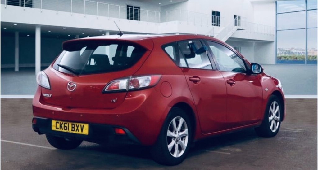 Used Mazda Mazda3 2011 for sale - 76934638: Photo 4