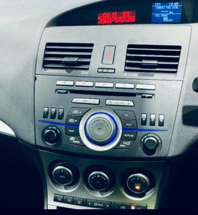 Used Mazda Mazda3 2011 for sale - 76934638: Photo 6