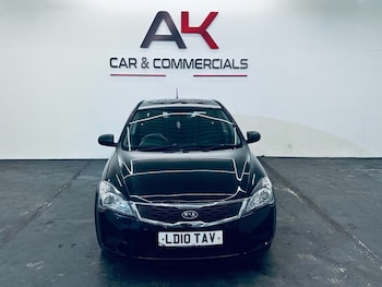 Used Kia Ceed 2010 for sale - 76604606: Photo