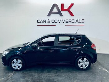 Used Kia Ceed 2010 for sale - 76604606: Photo