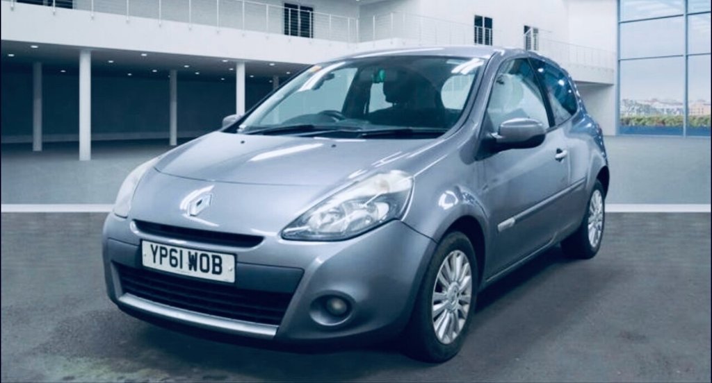 Used Renault Clio 2011 for sale - 77792240: Photo 3