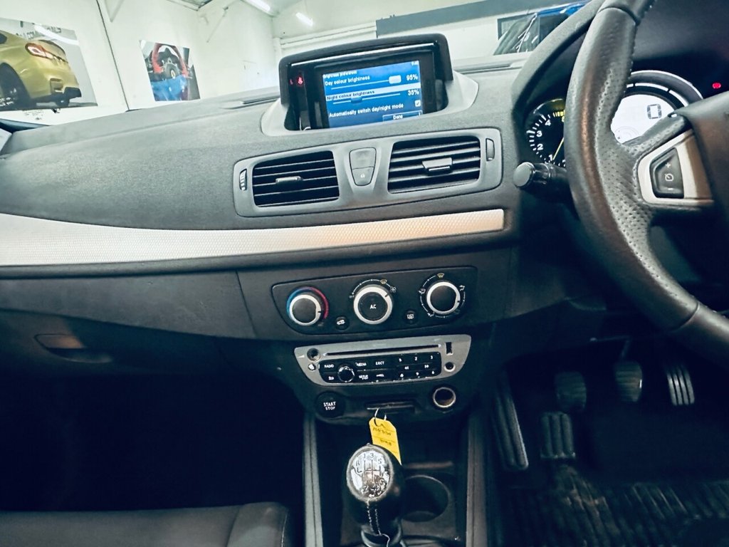 Used Renault Megane 2012 for sale - 77236310: Photo 16