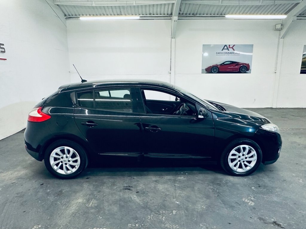 Used Renault Megane 2012 for sale - 77236310: Photo 17