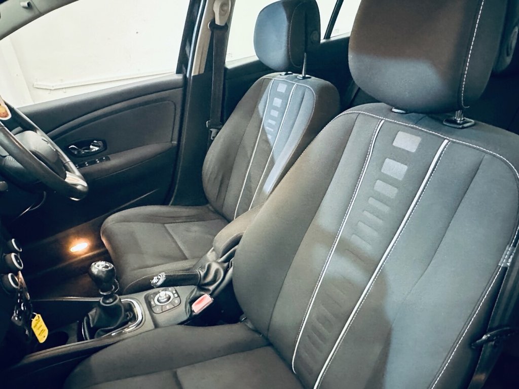 Used Renault Megane 2012 for sale - 77236310: Photo 7