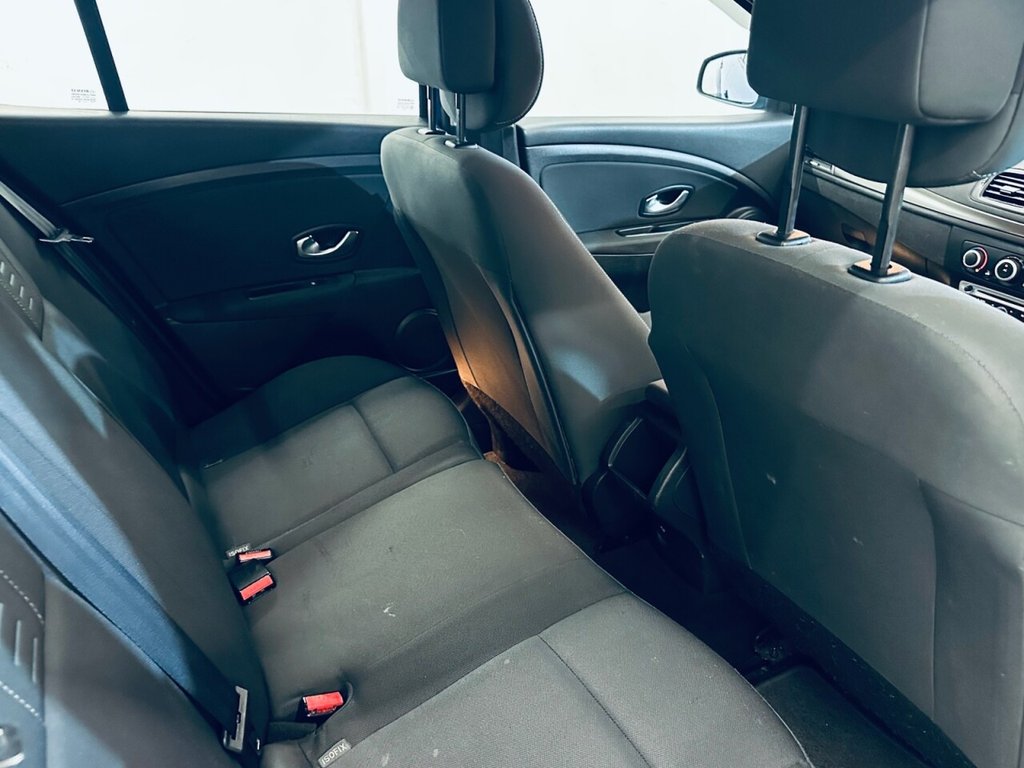 Used Renault Megane 2010 for sale - 77890837: Photo 10