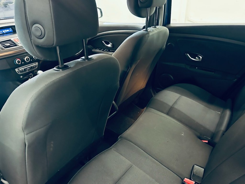 Used Renault Megane 2010 for sale - 77890837: Photo 13